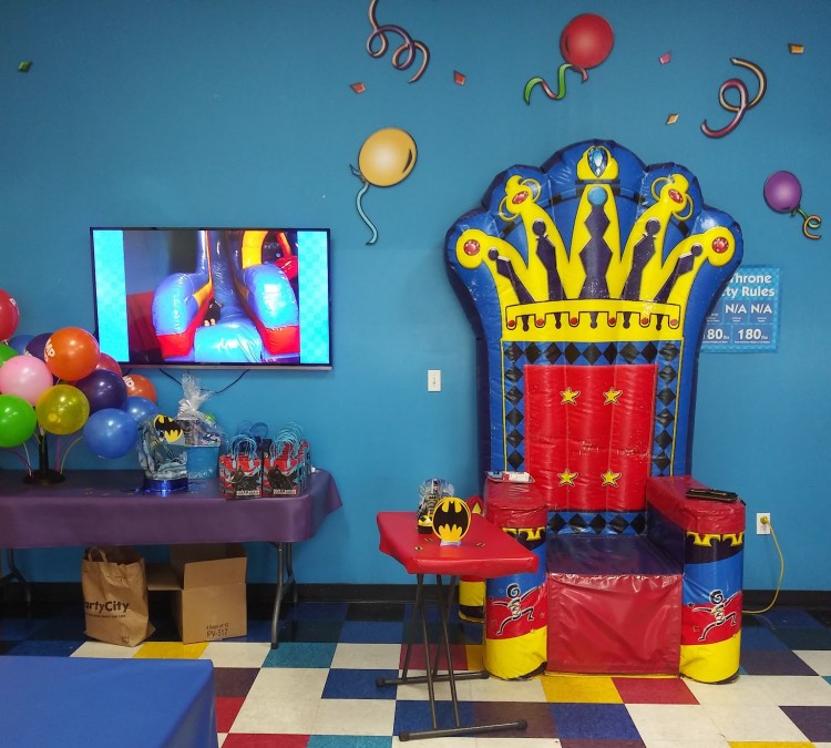 Pump It Up Oakland Kids Birthdays and More (Oakland,&nbspCA)
